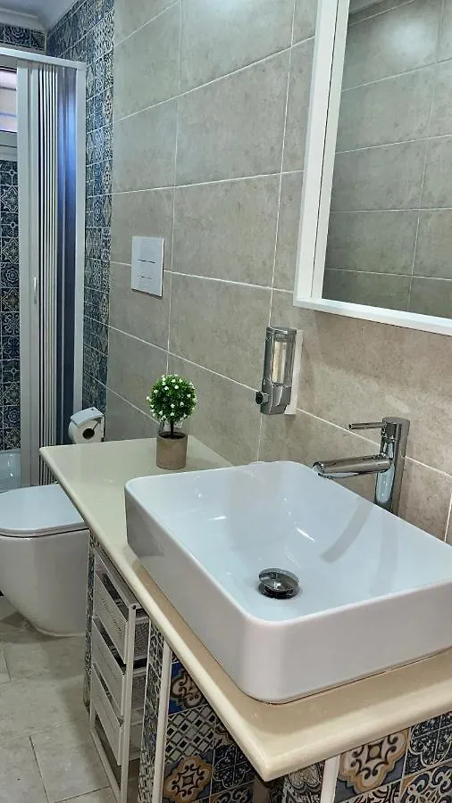 La Casa Di Genny Bed & Breakfast Naples